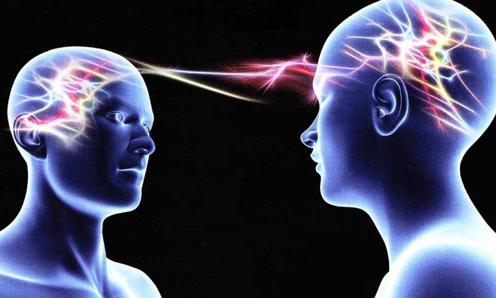 'Me sinto presa a uma pessoa'. O preciso fazer?